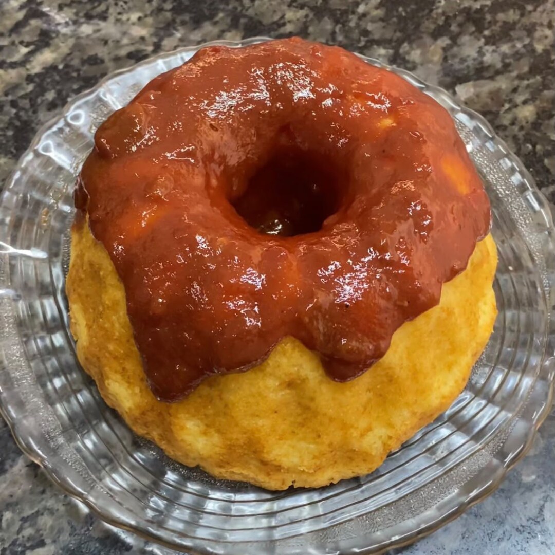 Bolo de queijo com goiabada